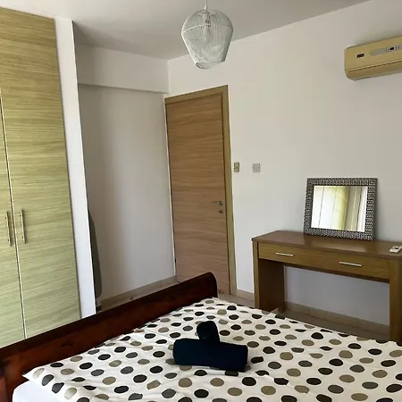 Hana Nissi Apartamento *