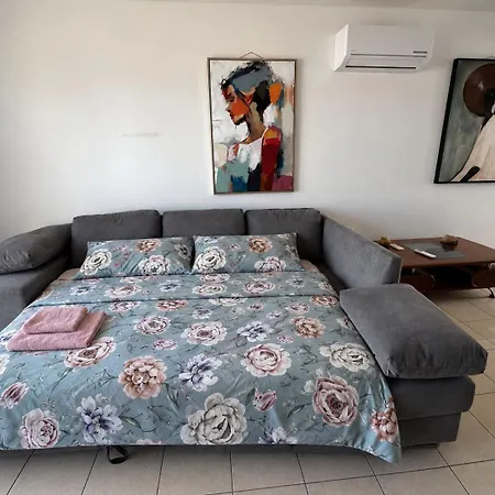 Apartament Hana Nissi *